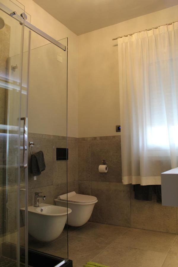 Villa Martina Luxury Rooms Desenzano del Garda Exteriör bild