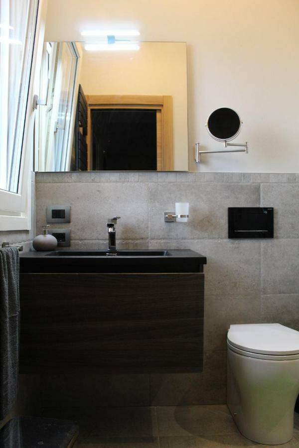Villa Martina Luxury Rooms Desenzano del Garda Exteriör bild